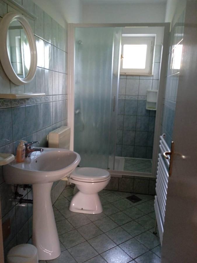 Apartmani Vesna Lun  Eksteriør bilde